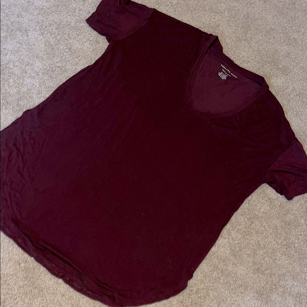 American Eagle Outfitters Plum Short Sleeve Tee